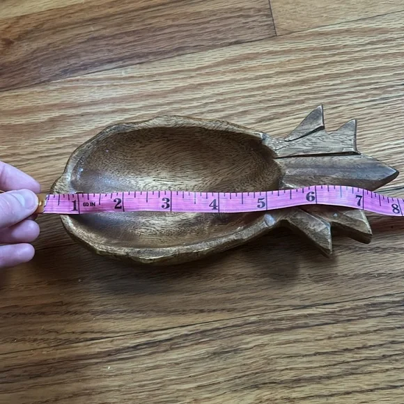 💰FINAL PRICE DROP💰 Hawaiian Pineapple Small Wooden Bowl - Picture 3 of 5